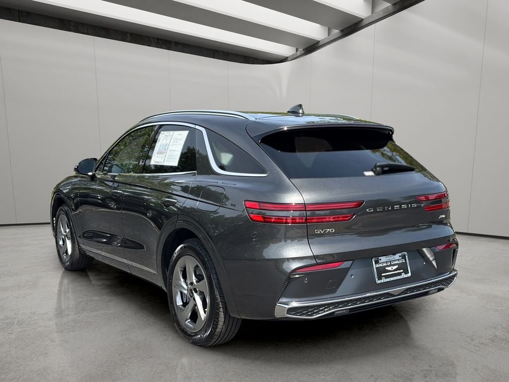 2026 GENESIS GV70 Standard - Photo 3