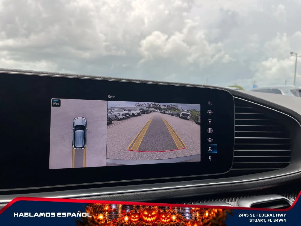 Used 2021 Gray Mercedes-Benz 4MATIC® image 30