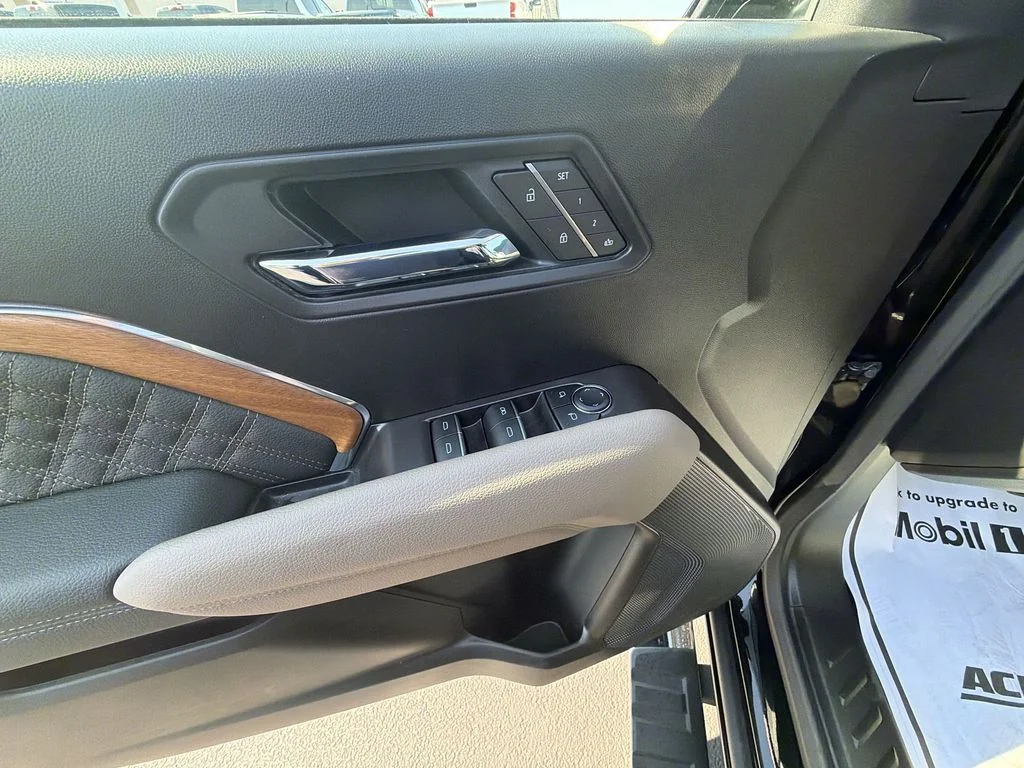 Used 2026 Black GMC Denali image 19