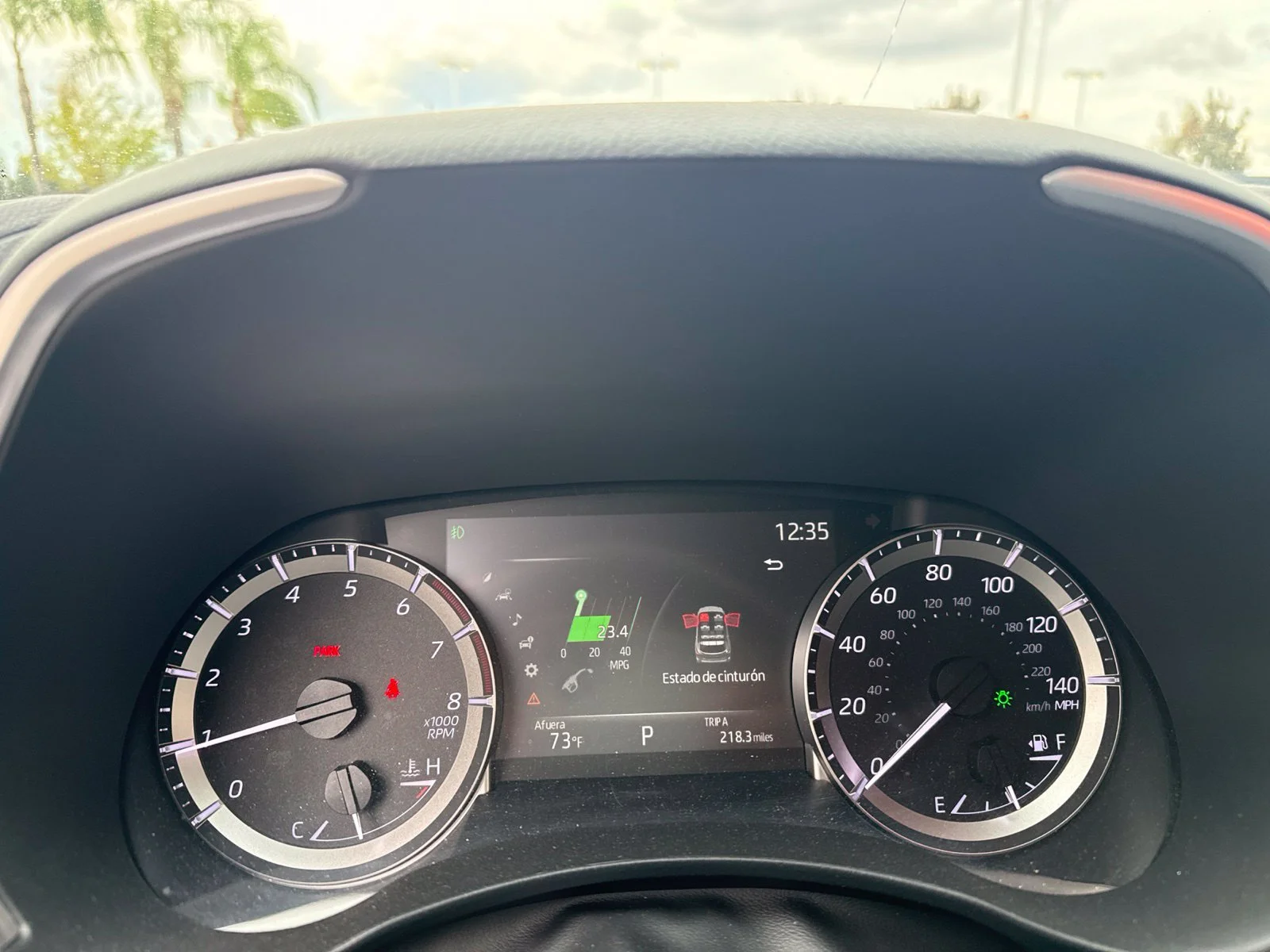 Used 2023  Toyota L image 14