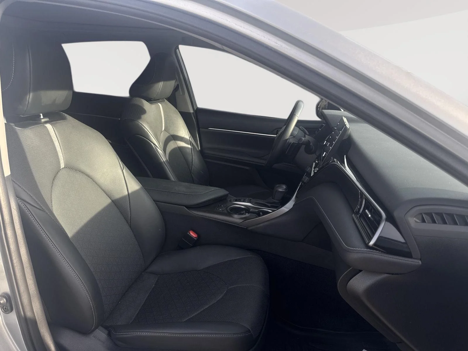 Used 2023 SILVER Toyota XSE image 22