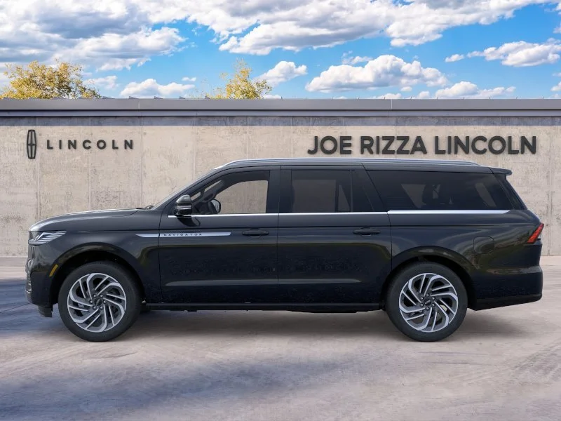 New 2026 Black Lincoln Reserve image 3