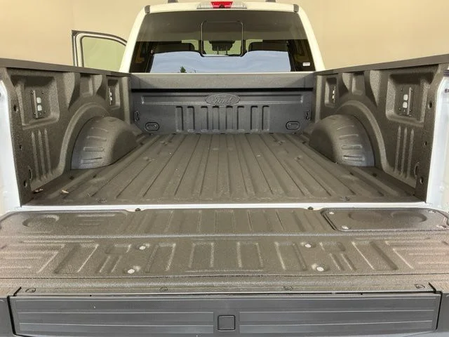 New 2026 star white Ford Lariat image 28