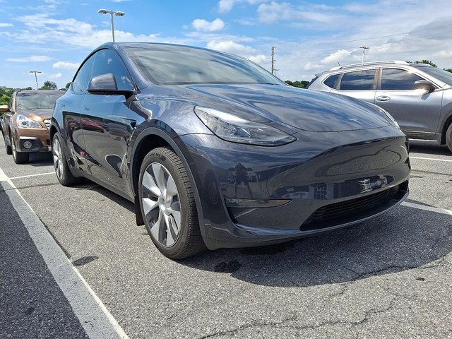 2024 Tesla Model Y Long Range