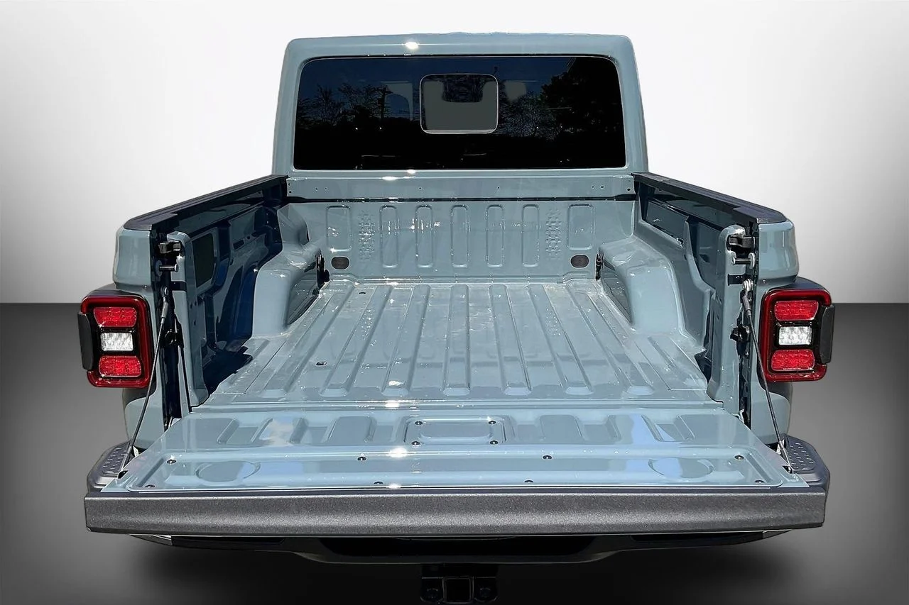 New 2026 Anvil Clearcoat Jeep Mojave image 20