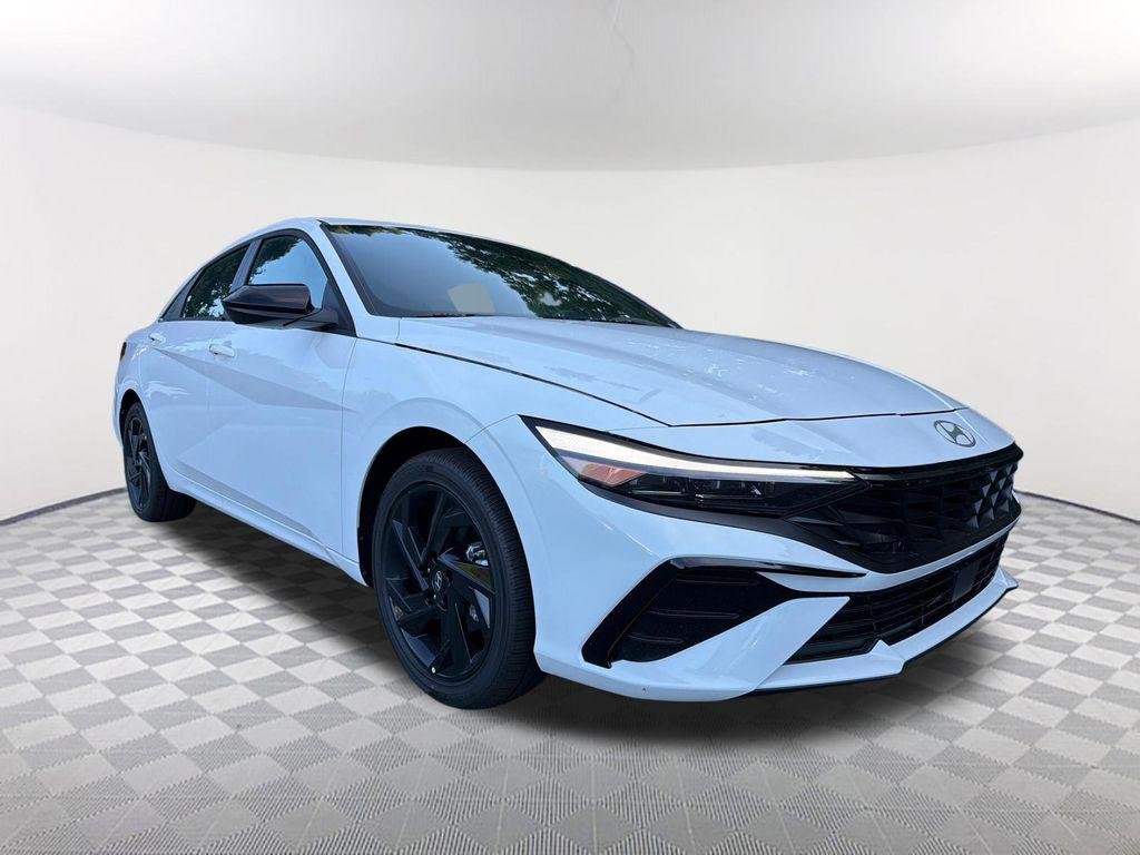 New 2026 White Hyundai SEL Sport image 3