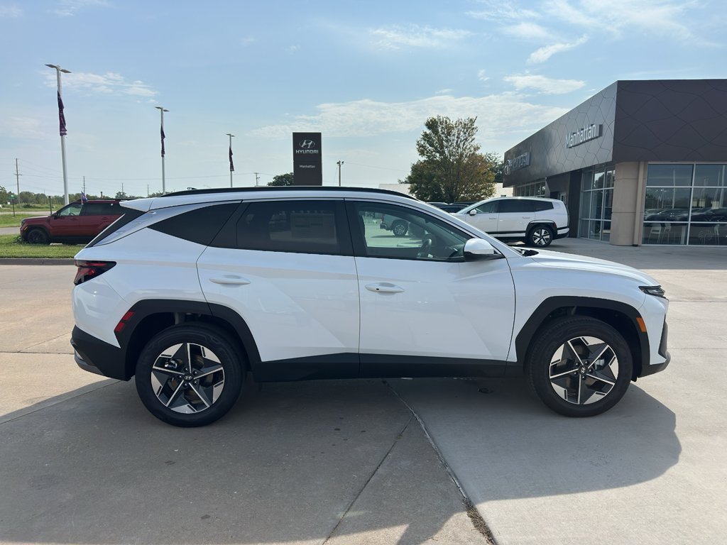 New 2026 Creamy White Pearl Hyundai SEL image 11