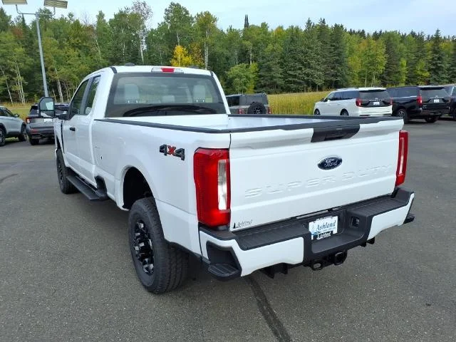 New 2026 Oxford White Ford F-350® XL image 25