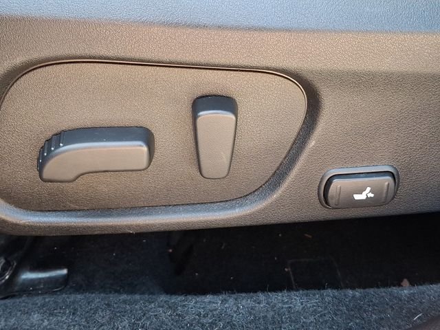 Used 2018 Gray Subaru 2.5i Limited image 27