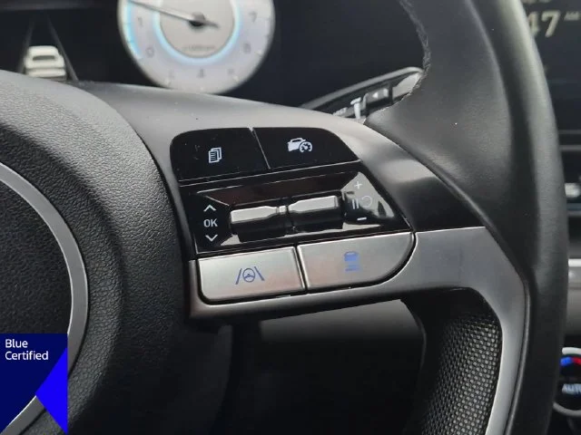 Used 2025 Blue Hyundai SEL Convenience image 18
