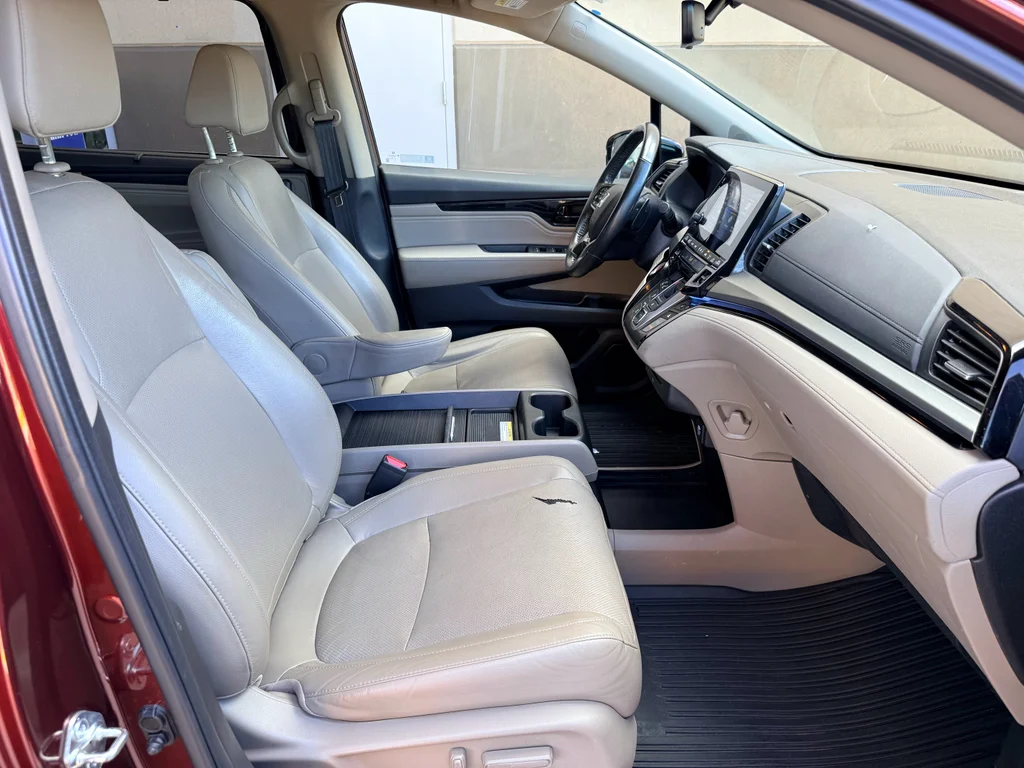 Used 2019 Deep Scarlet Pearl Honda Elite image 13