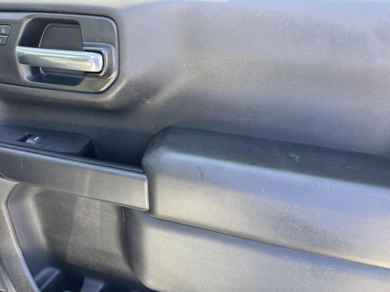 Used 2025 Summit White GMC Pro image 9