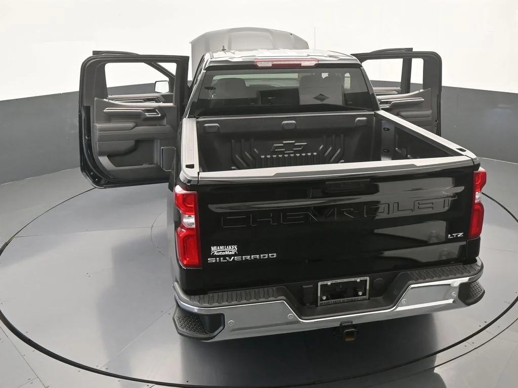 Used 2026 Black Chevrolet LTZ image 76