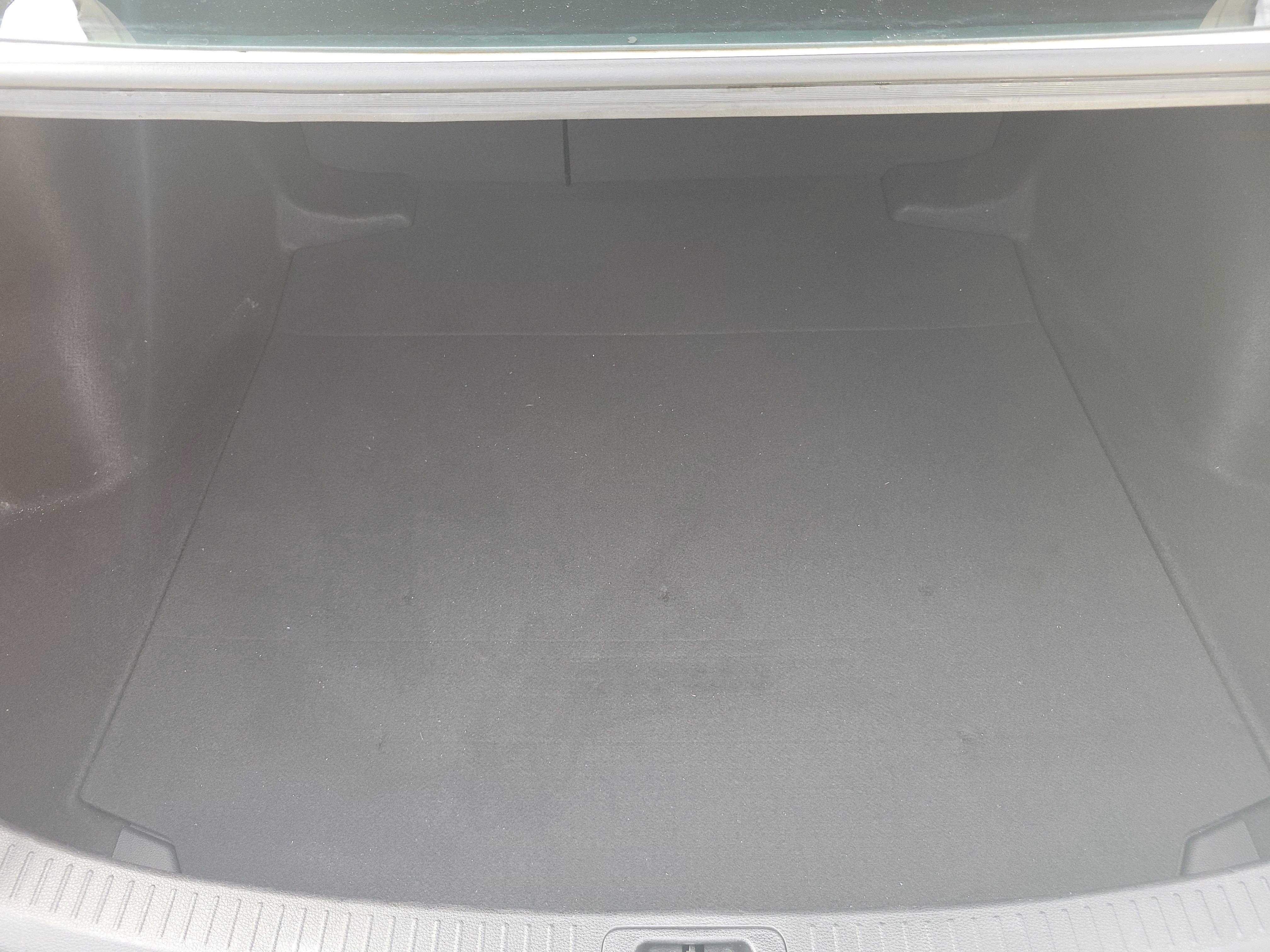 Used 2020 Classic Silver Metallic Toyota LE image 11