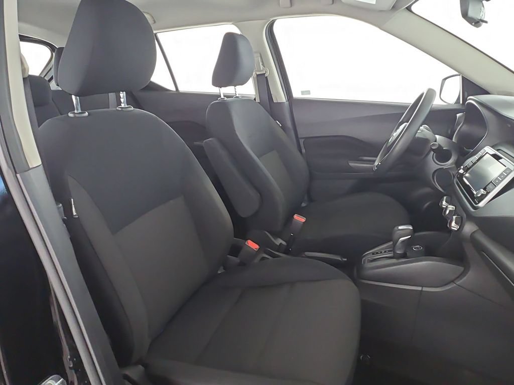 2024 Nissan Kicks S - Photo 31