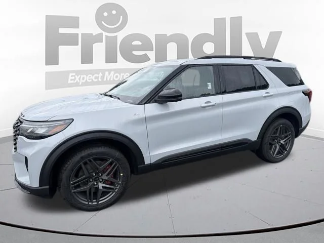 New 2026 Space White Metallic Ford ST-Line image 2