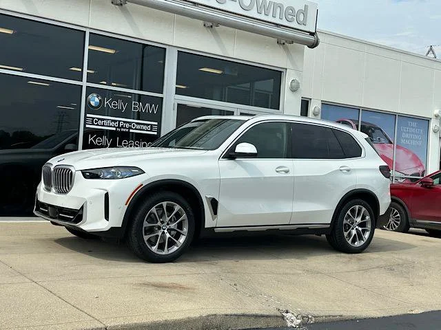 Certified Used 2024 Mineral White Metallic BMW xDrive40i image 4