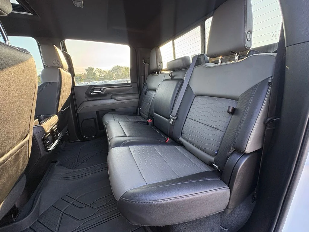 Used 2024 White Chevrolet ZR2 image 25