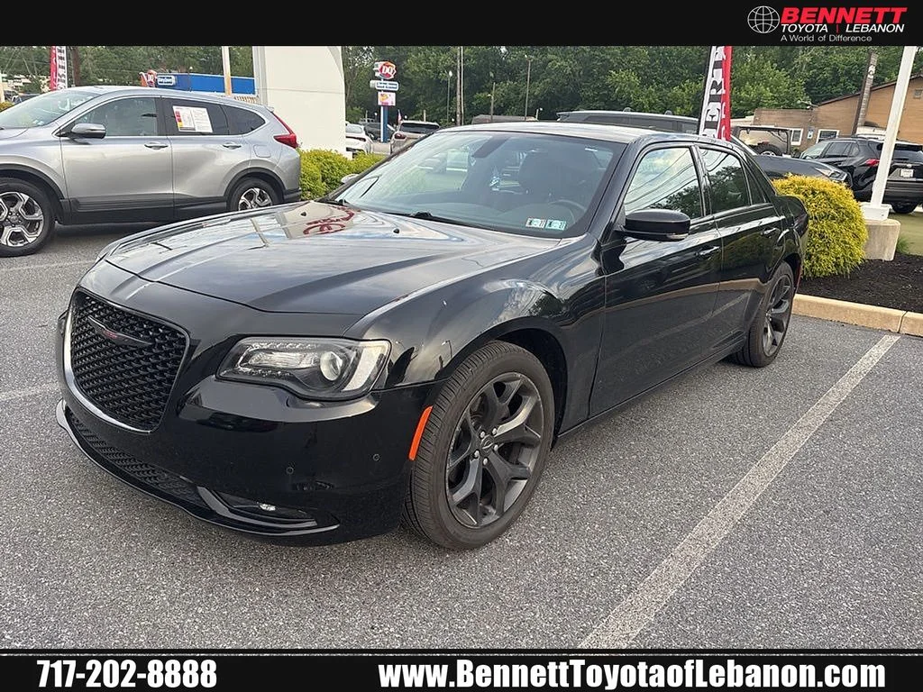 2021 Chrysler 300 S's photo