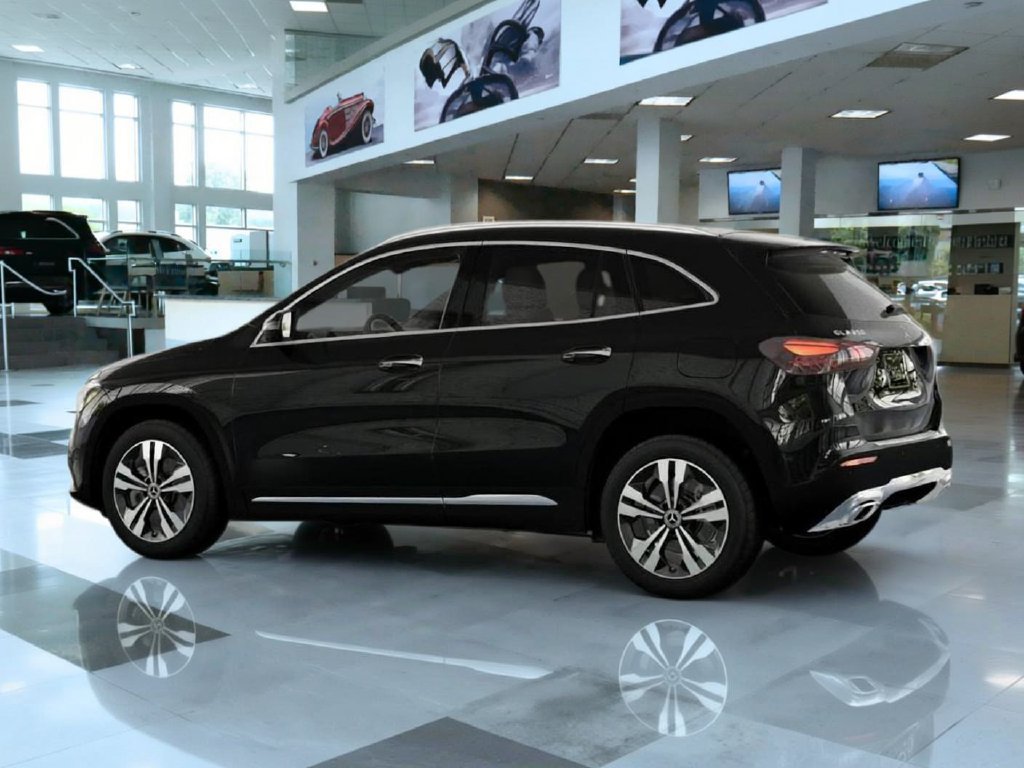 New 2026 Night Black Mercedes-Benz GLA 250 image 30