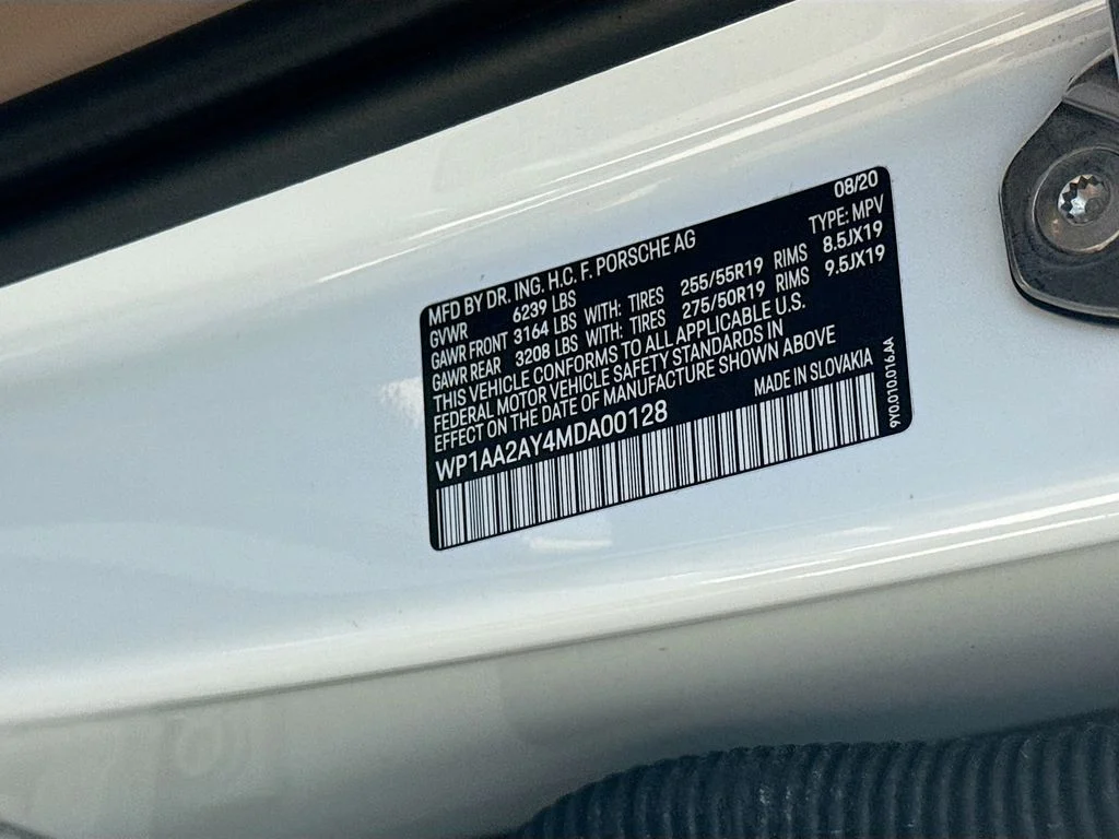 Used 2021  Porsche Base image 35