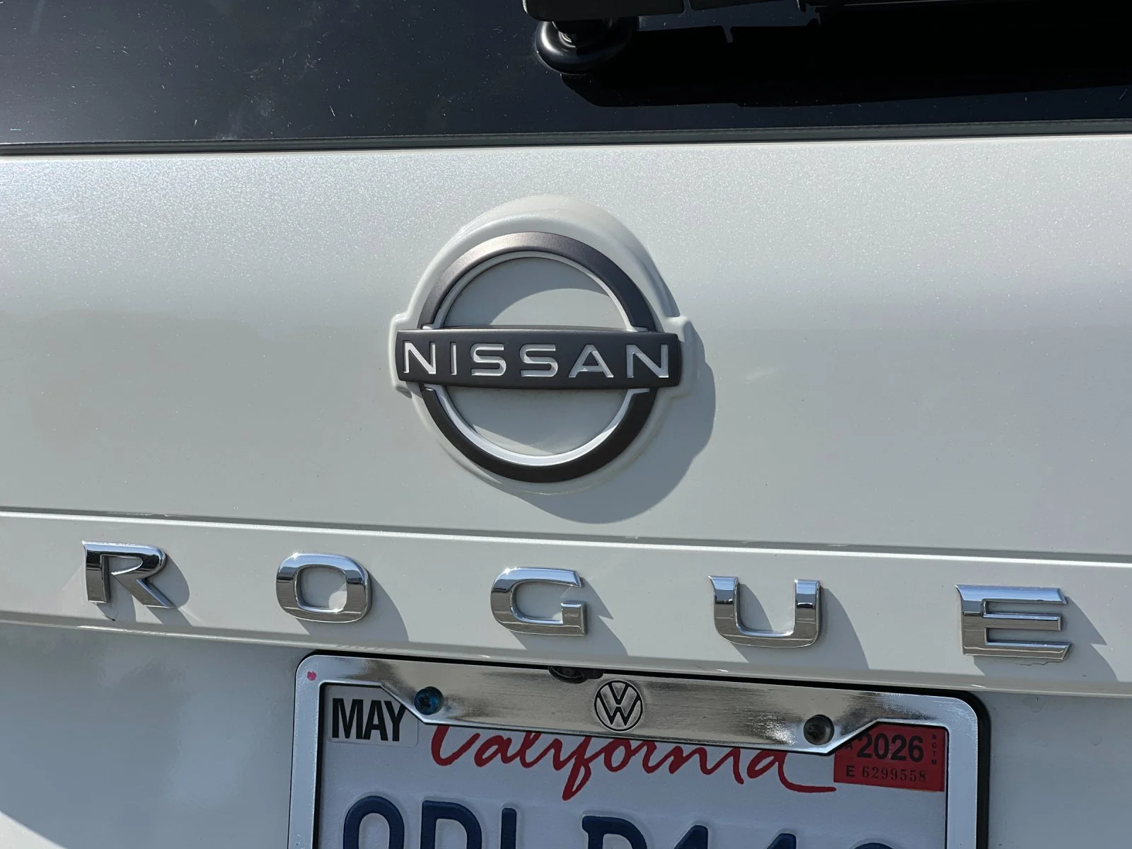 Used 2023 Pearl White Tricoat Nissan Platinum image 26