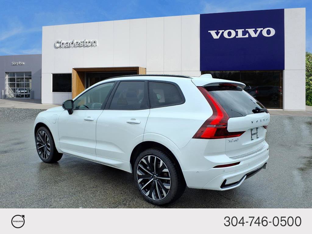 New 2026 Crystal White Metallic Volvo Ultra image 5