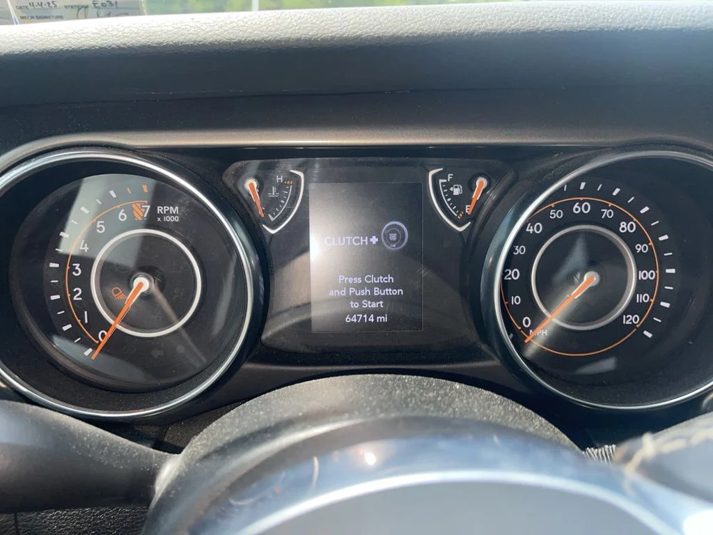 Used 2020 Silver Jeep Sport image 8