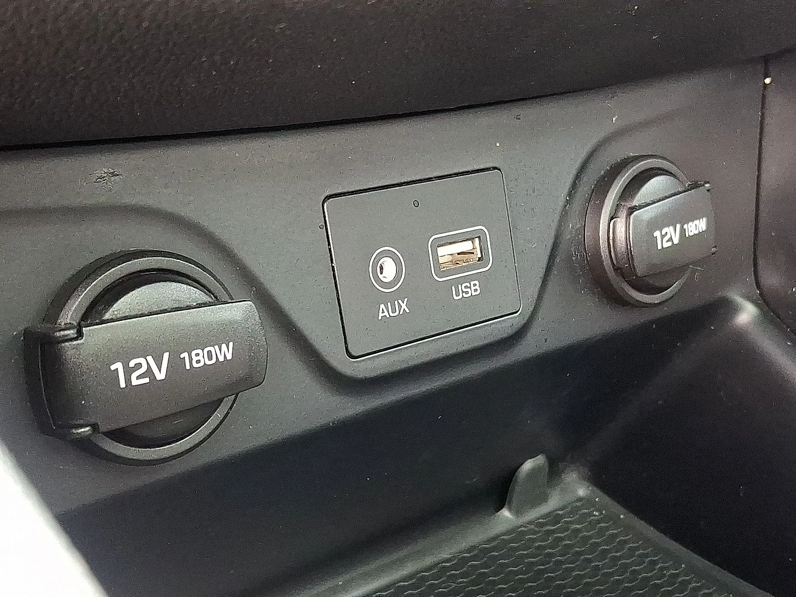 Used 2018 Red Hyundai Limited image 25