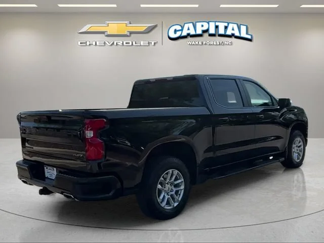 Used 2025 Black Chevrolet RST image 5