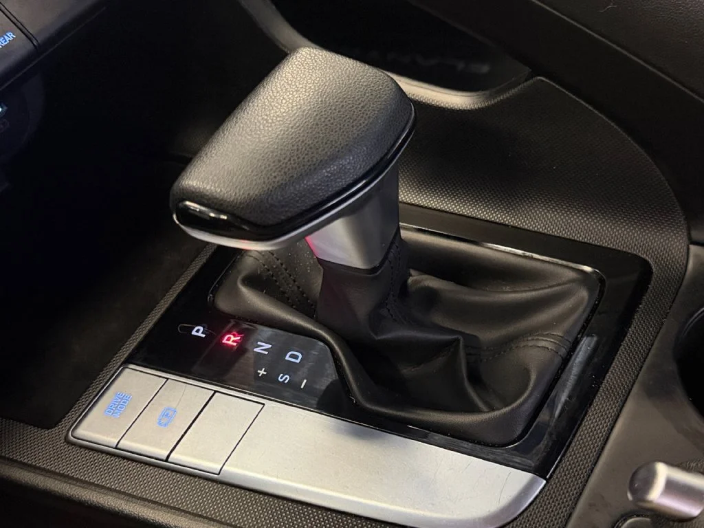 Used 2024 Blue Hyundai SE image 31