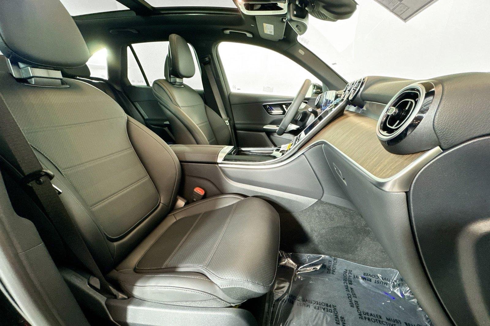 New 2026 Black Mercedes-Benz GLC 300 image 26