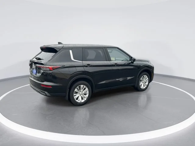 Used 2025 Black Mitsubishi ES image 7