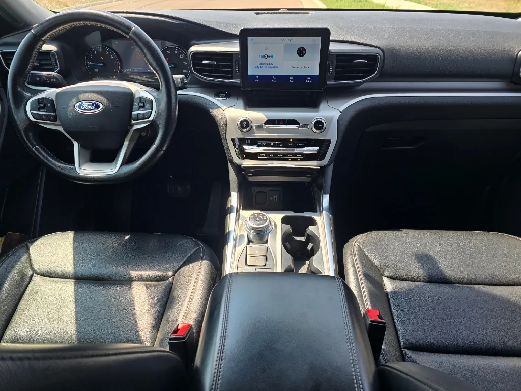 Used 2021 Atlas Blue Metallic Ford XLT image 27