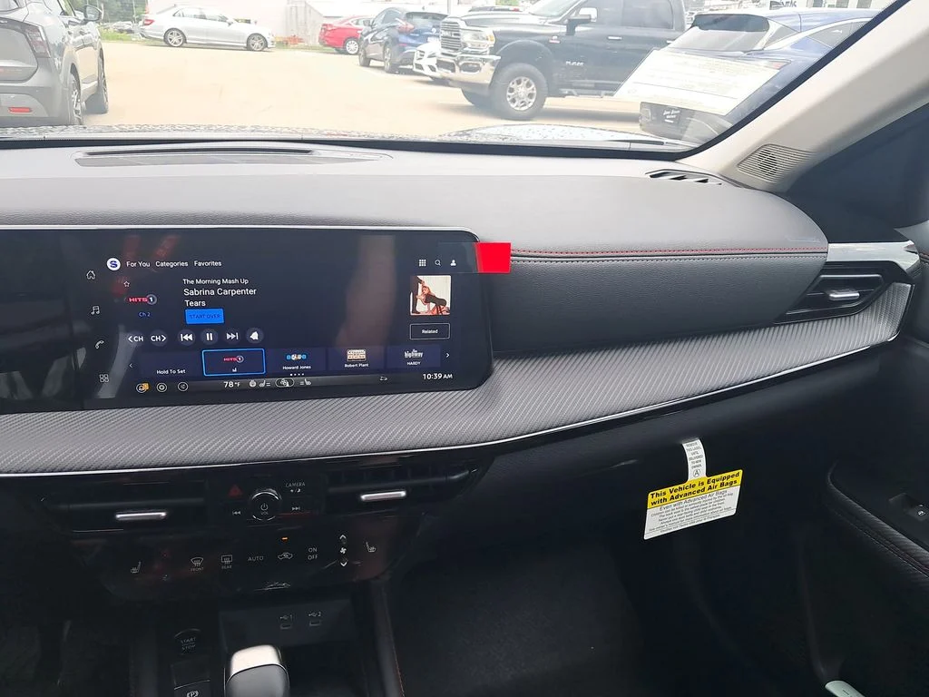 New 2026 Gray Nissan SR image 40