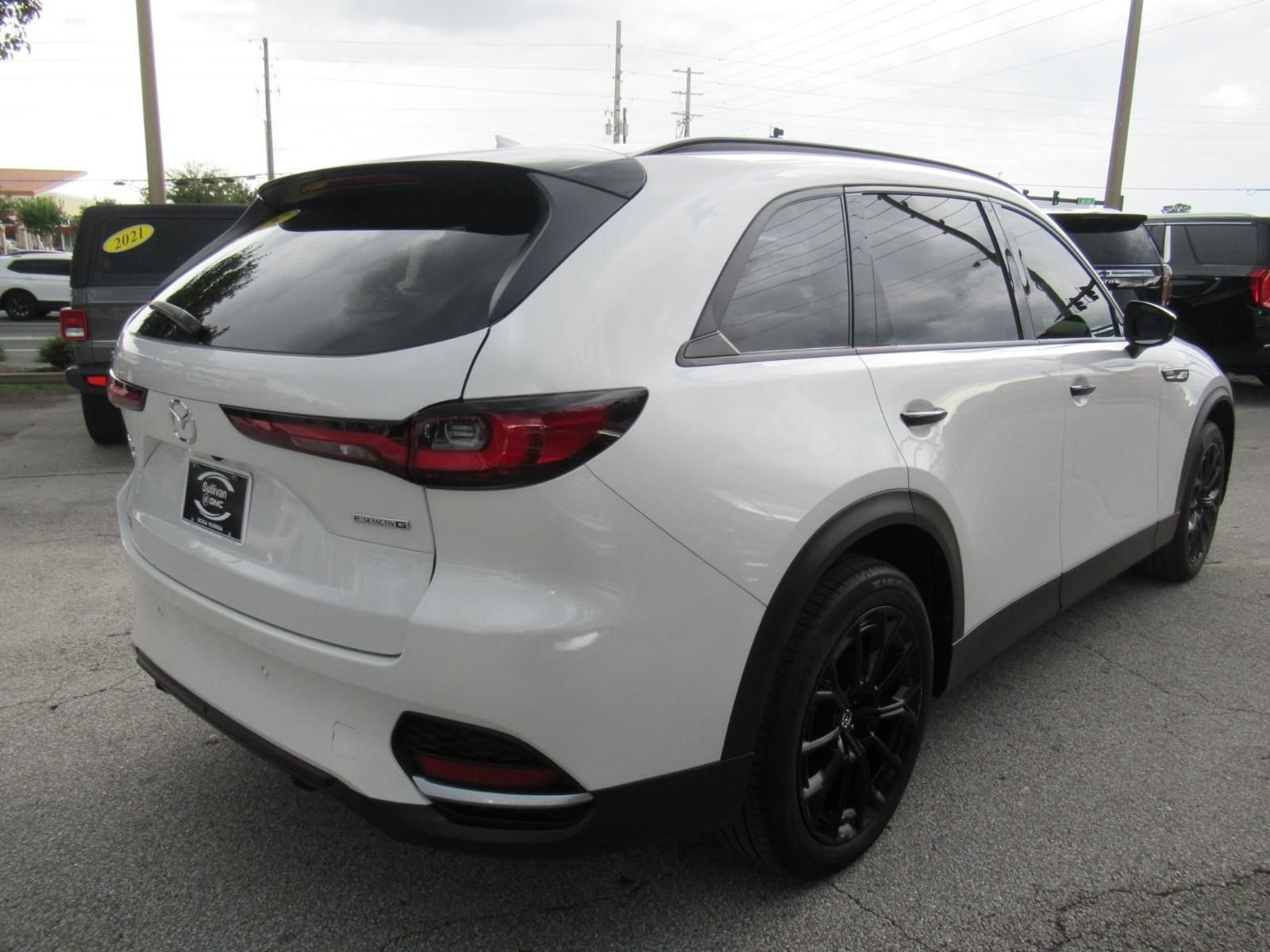 Used 2025 White Mazda 3.3 Turbo Premium Plus image 7