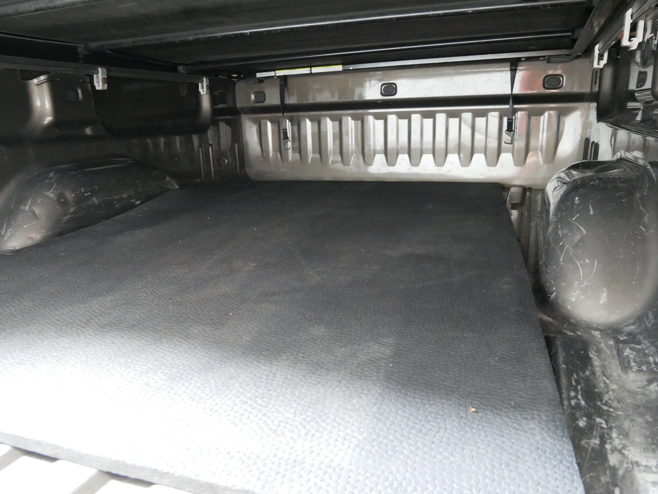 Used 2015 Brownstone Metallic Chevrolet LT image 18