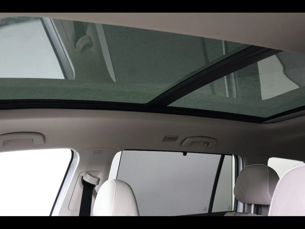 New 2026 White/off-white Volkswagen 2.0T SEL Premium R-Line image 14