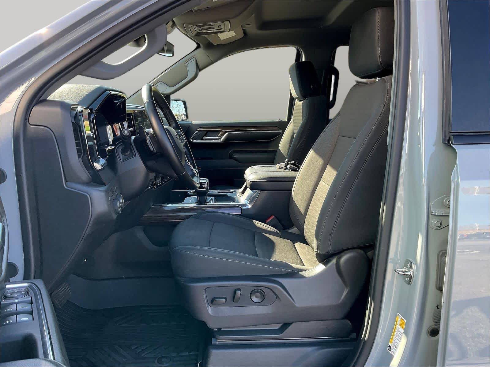 2024 Chevrolet Silverado 1500 RST - Photo 24