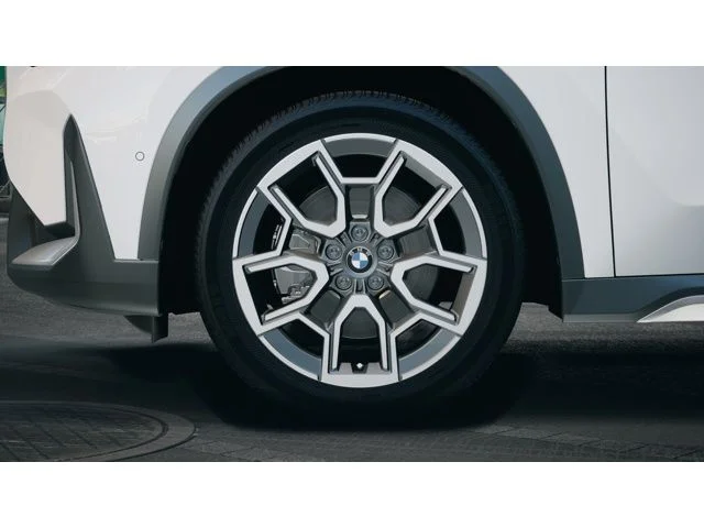 New 2026 White BMW xDrive28i image 7