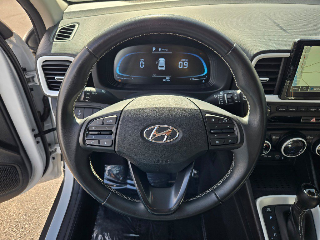 Certified Used 2023 Lunar Hyundai Limited image 28