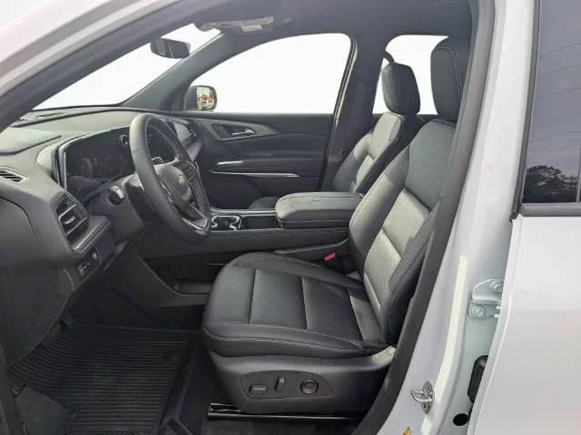 New 2027 Summit White Chevrolet LT image 11