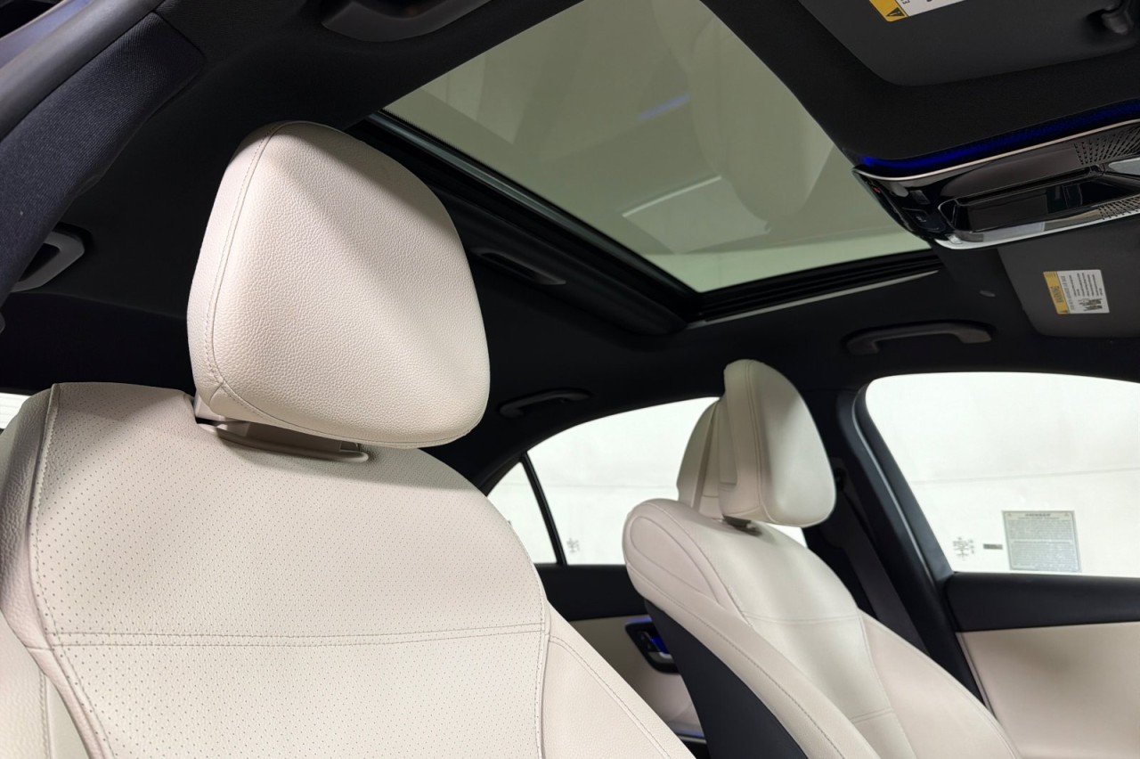 Used 2023 Lunar Blue Metallic Mercedes-Benz C 300 image 15