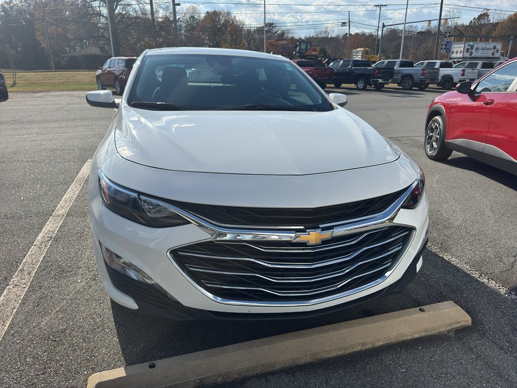 Used 2024 Chevrolet Malibu 1LT with VIN 1G1ZD5ST0RF124949 for sale in Newton, NC