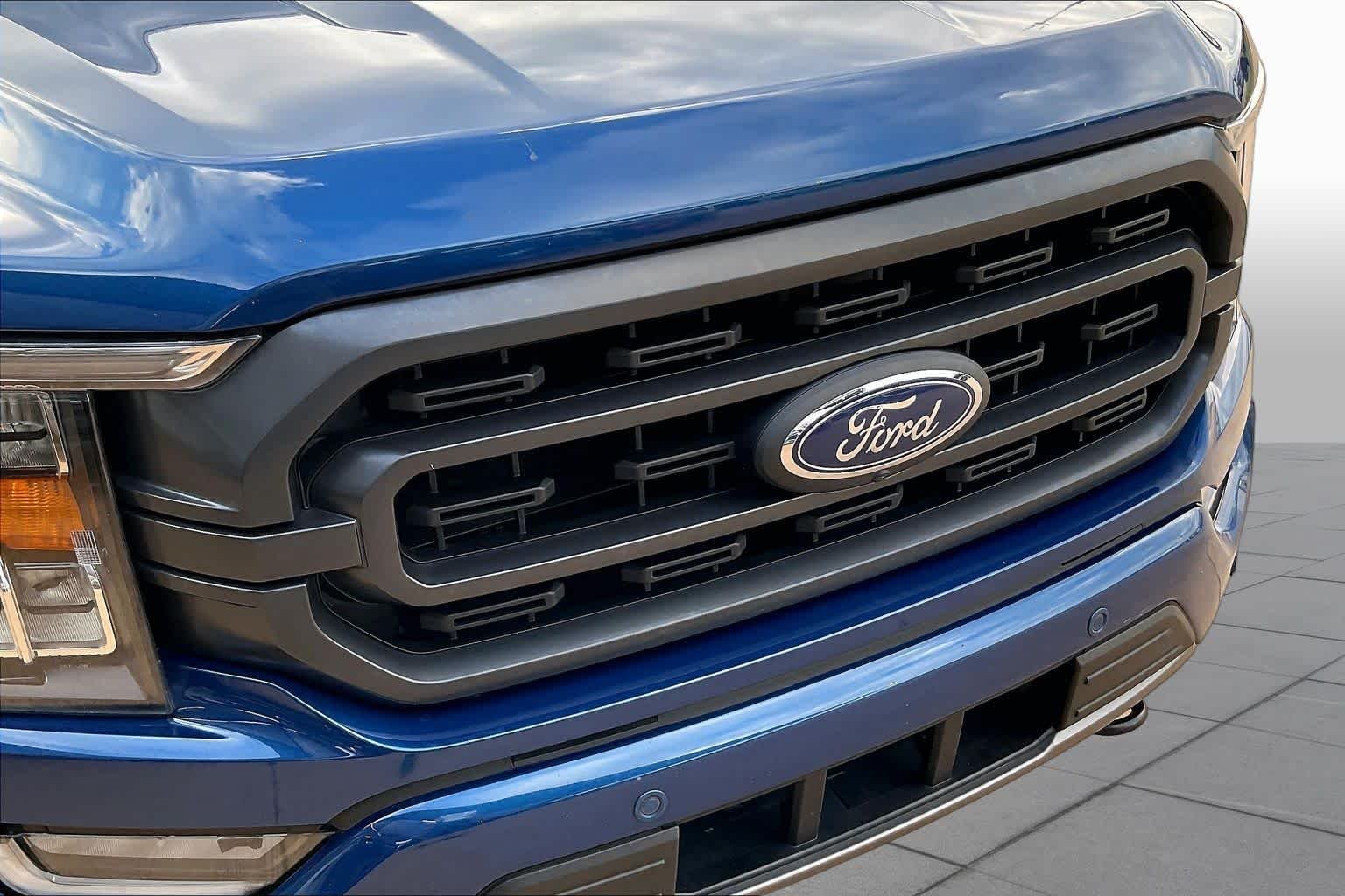 Used 2022 Atlas Blue Metallic Ford XLT image 28