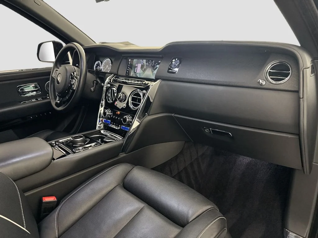 2024 Rolls-Royce Cullinan Base - Photo 32