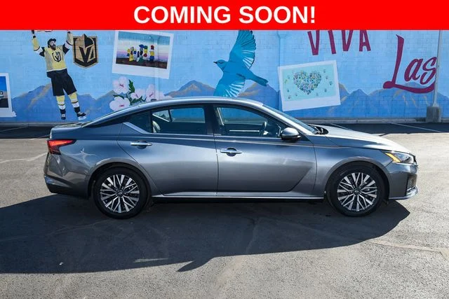 Used 2024 Gray Nissan 2.5 SV image 6