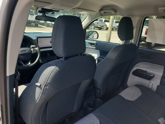 New 2026 Oxford White Ford XLT image 12