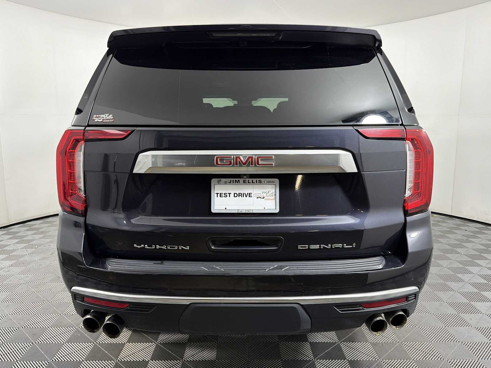 Used 2023 Titanium Rush Metallic GMC Denali image 5