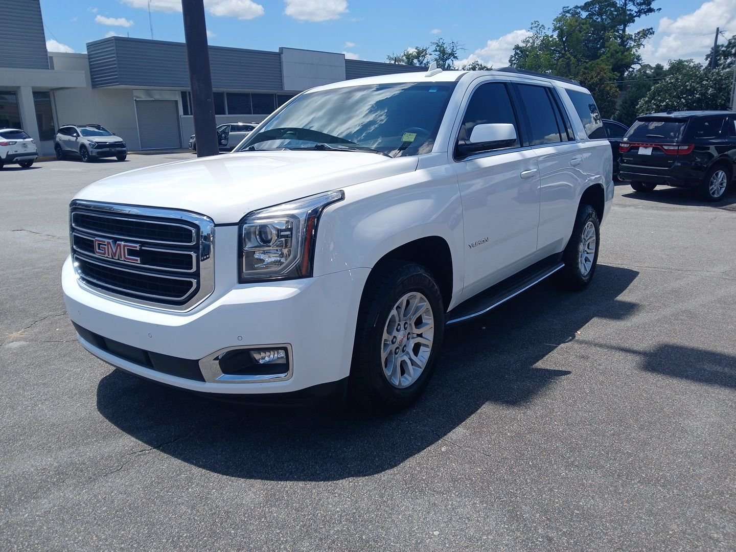 2017 GMC Yukon 2WD SLE's photo